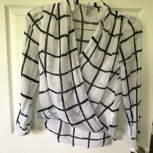 Forever 21 Tops - Dress shirt Forever 21 Tops - Dress shirt